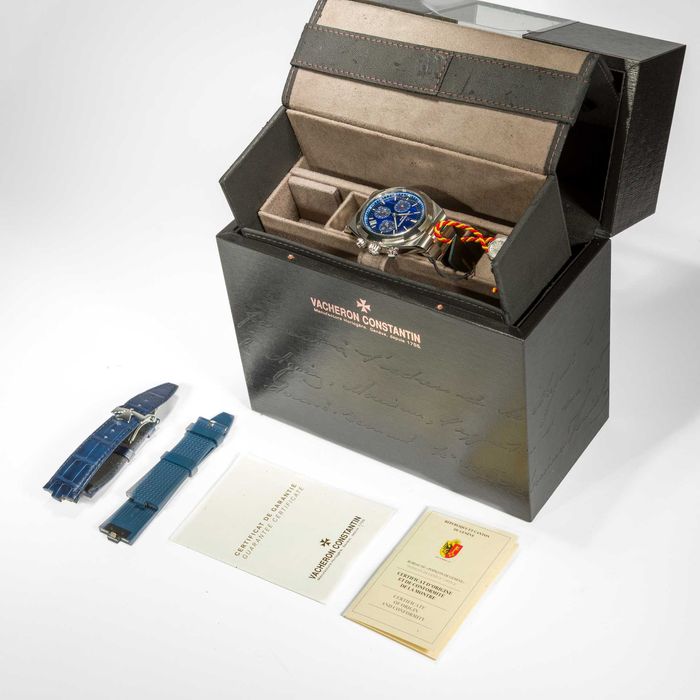 Vacheron Constantin Overseas Chronograph 42.5mm 5500V/110A-B148 Blue dial