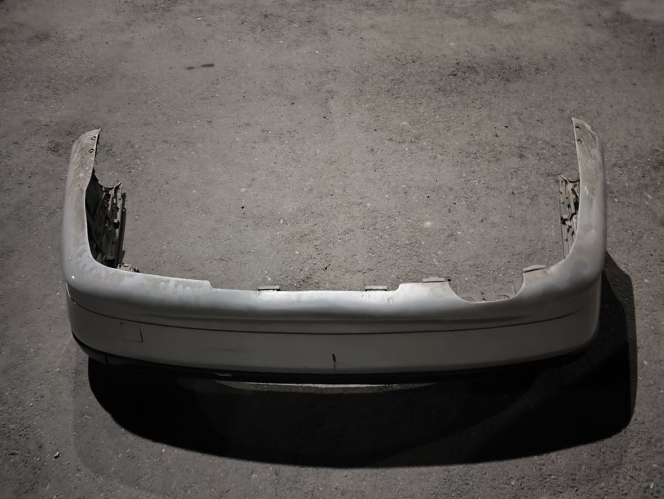 Продам бампер задний Мерседес w203