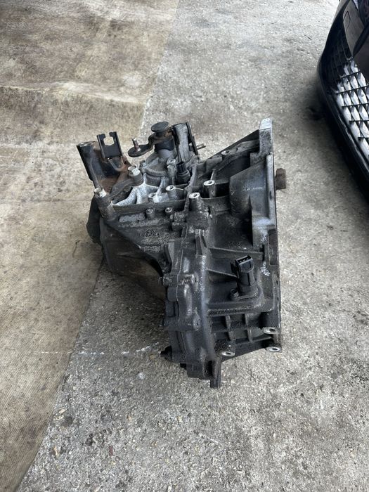 Ръчна кутия за Киа Рио бензин до 2011г.!