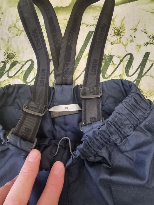 Продам детский весенний костюм, 98см