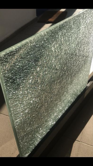 Стъклени парапети цени от 160 евро с ддс плюс монтаж