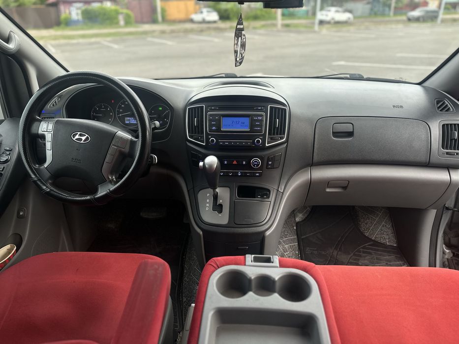 Hyundai Starex 2016 года