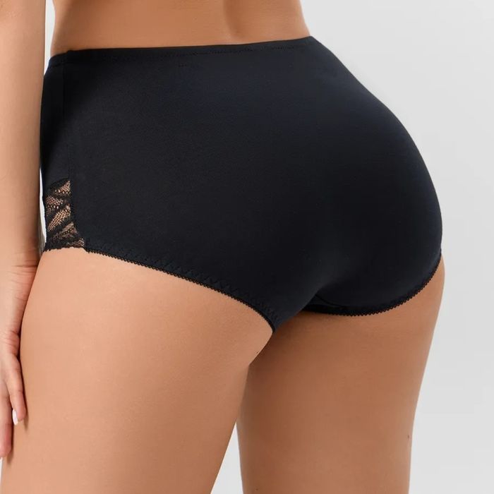 Трусы с кружевом