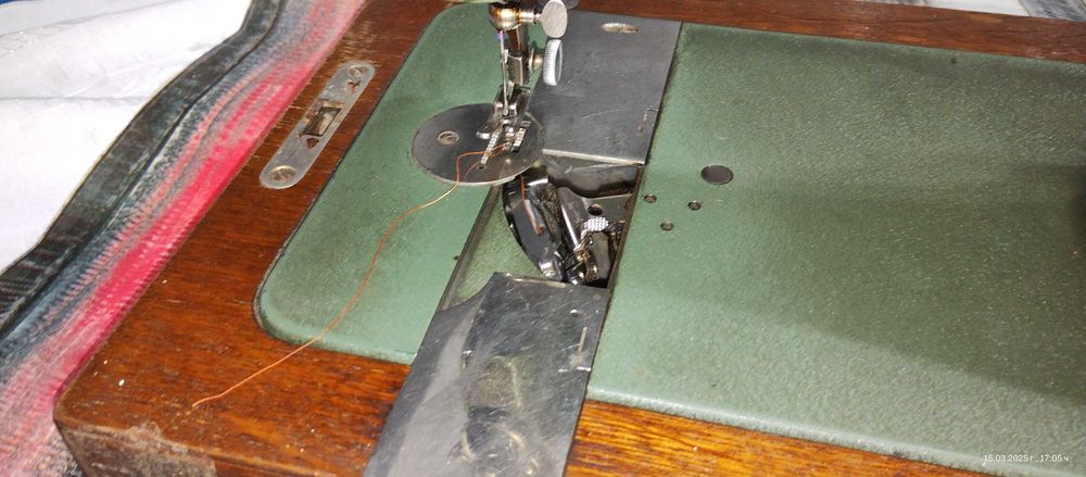 Шевна машина ~ " Husqvarna "