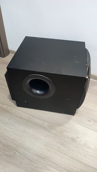 Subwoofer Logitech Z5500 funcțional