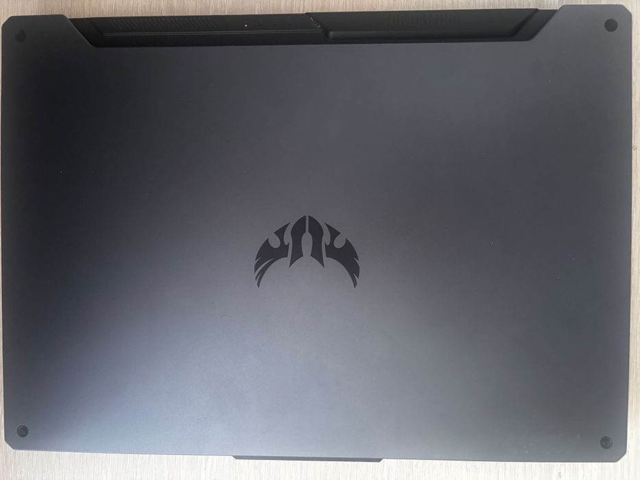 Laptop Gaming ASUS  TUF F15 FX506LU