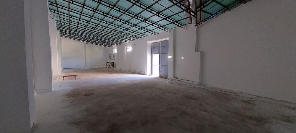 Склад сотилади..