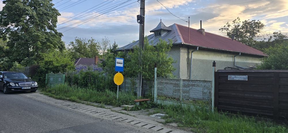 Casă de vănzare  cu teren 1100mp in Sărata Monteoru.  gaze  și  canalizare