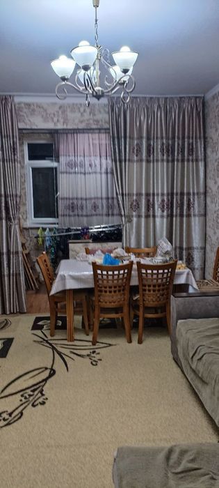 Продаю квартиру свою 2/4/4 чиланзар 11кв перекресток Шухрат.