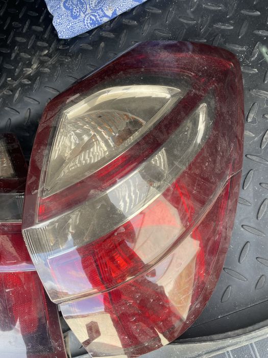 Задние фонари субару