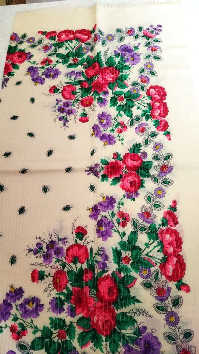 Платки разные...