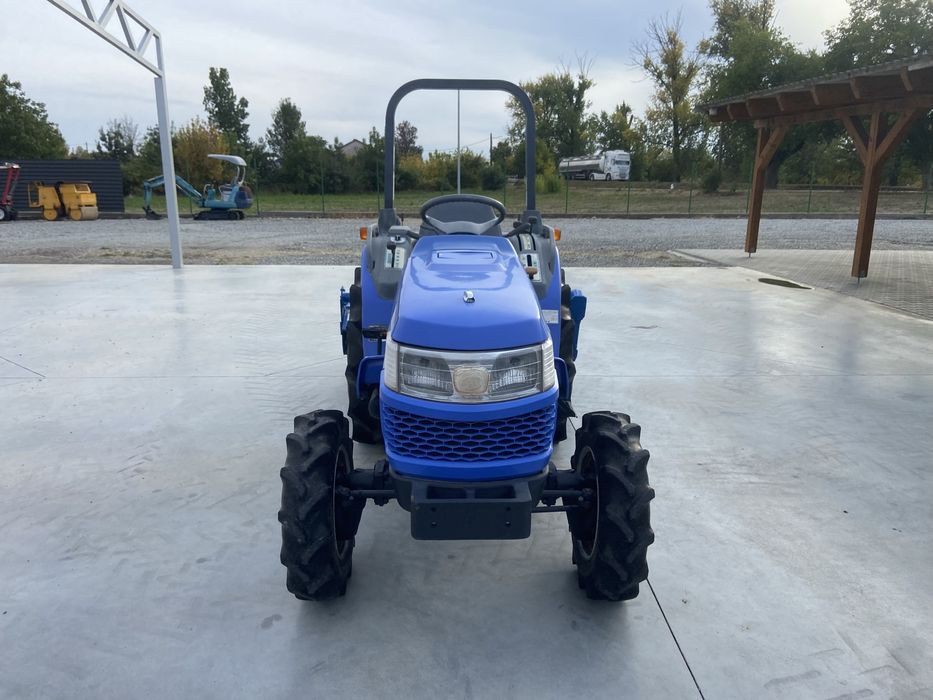 Tarctor japonez Iseki BlueHunter, 4x4, 22cp, Model nou