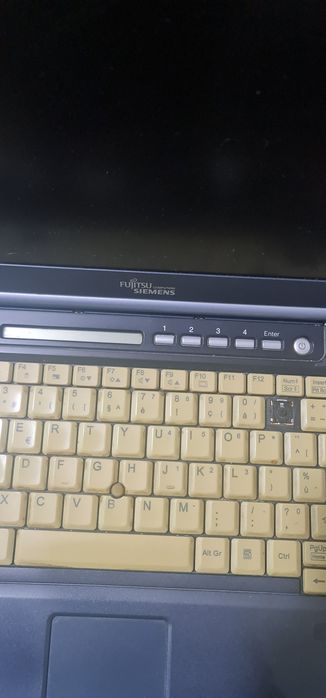 Laptop de colecție Fujitsu