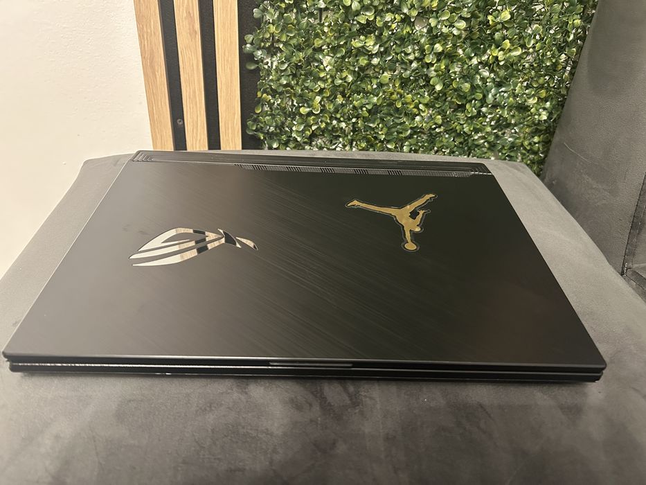 Laptop Gaming i7 / RTX / 144Hz – OFERTĂ BUNĂ