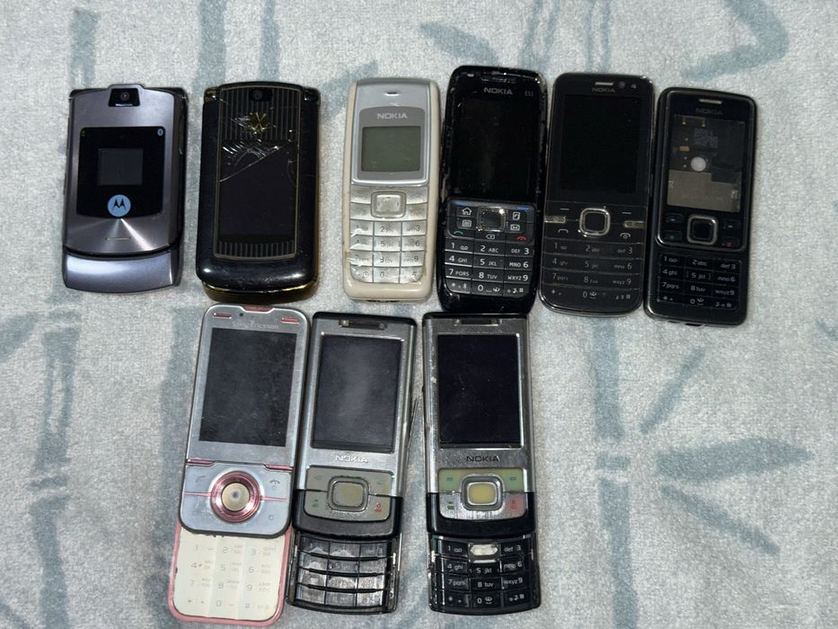 старые телефоны eski telefonlar