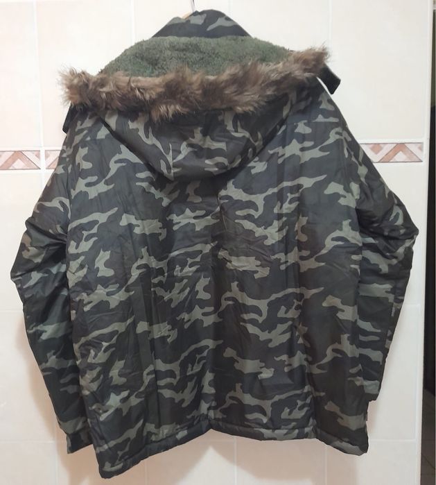 Costum iarna camuflaj (imblanit)