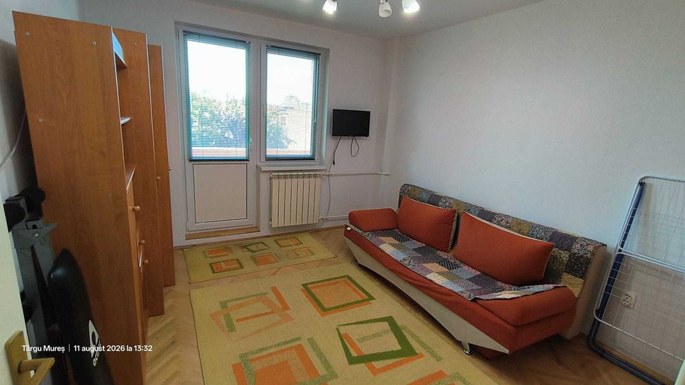 De inchiriat 2 camere central