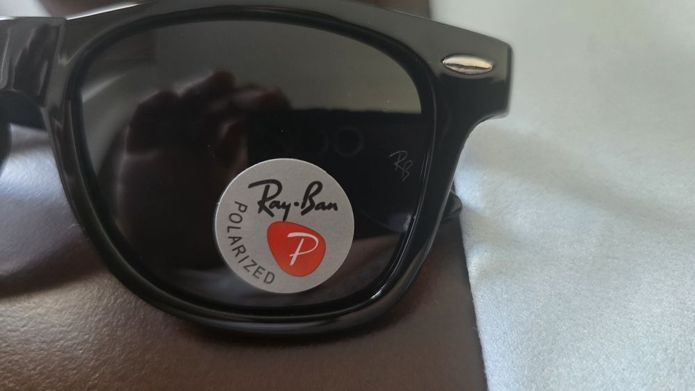 Set ochelari de soare Ray-ban Wayfarer negru + cadou Airpods Pro gen2