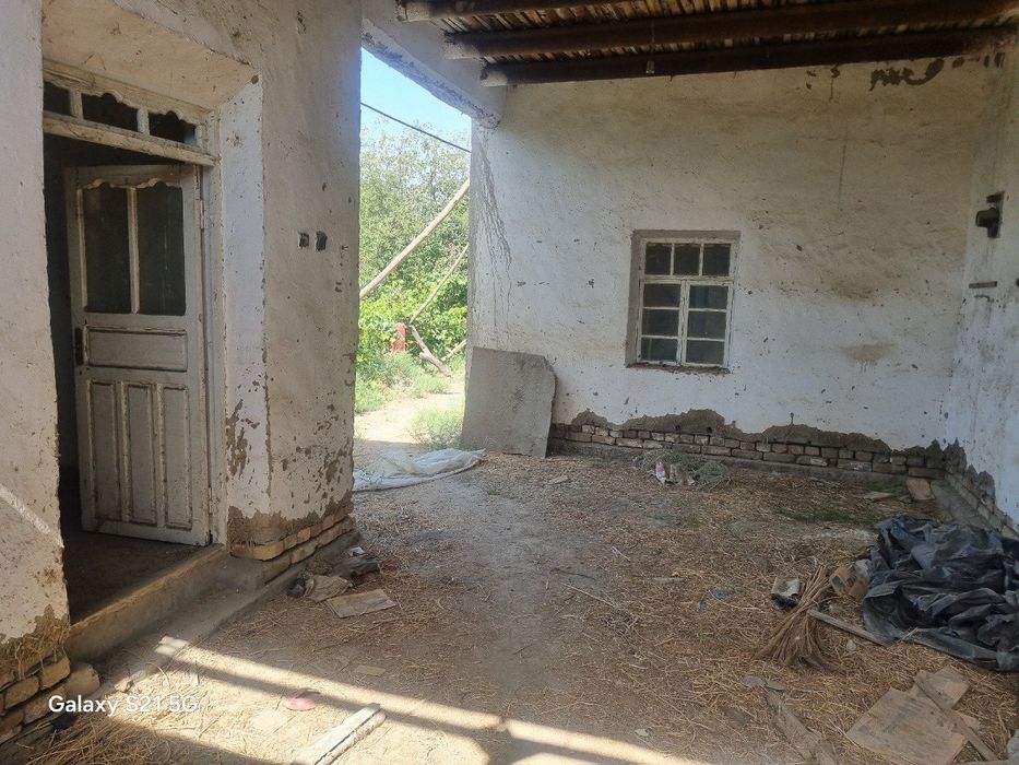 Buxoro viloyati g'ijduvonda joylashgan hovli tez va arzon sotiladi