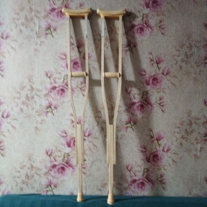 Костыль деревянный