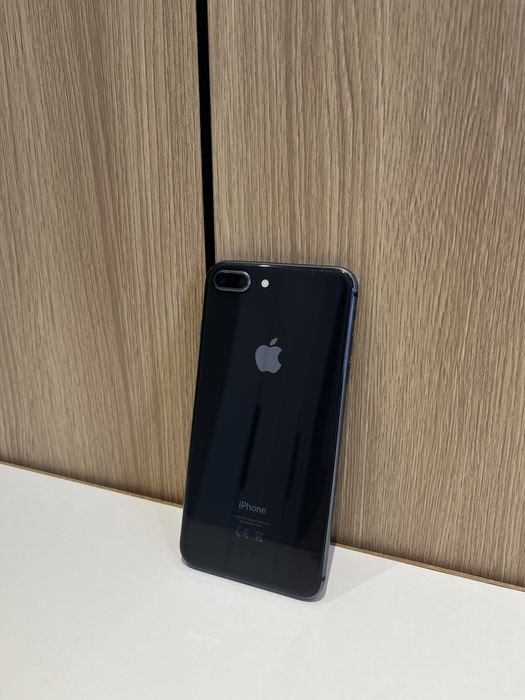 Iphone 8 plus holati yaxshi aybi yoq ochilmagan