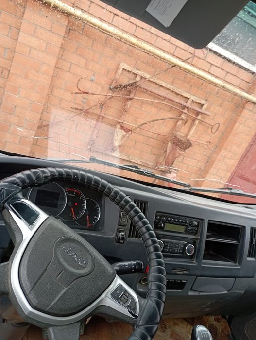 Срочно Jac продается