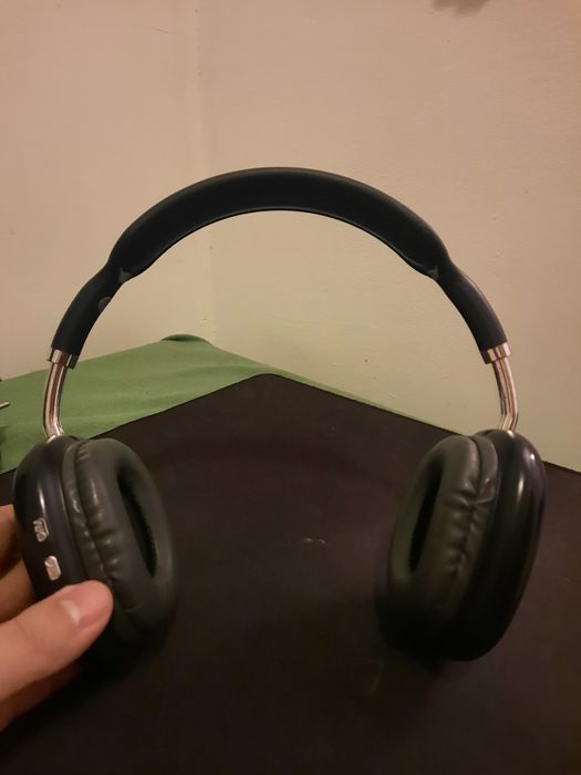 P9 Bluetooth Headphones