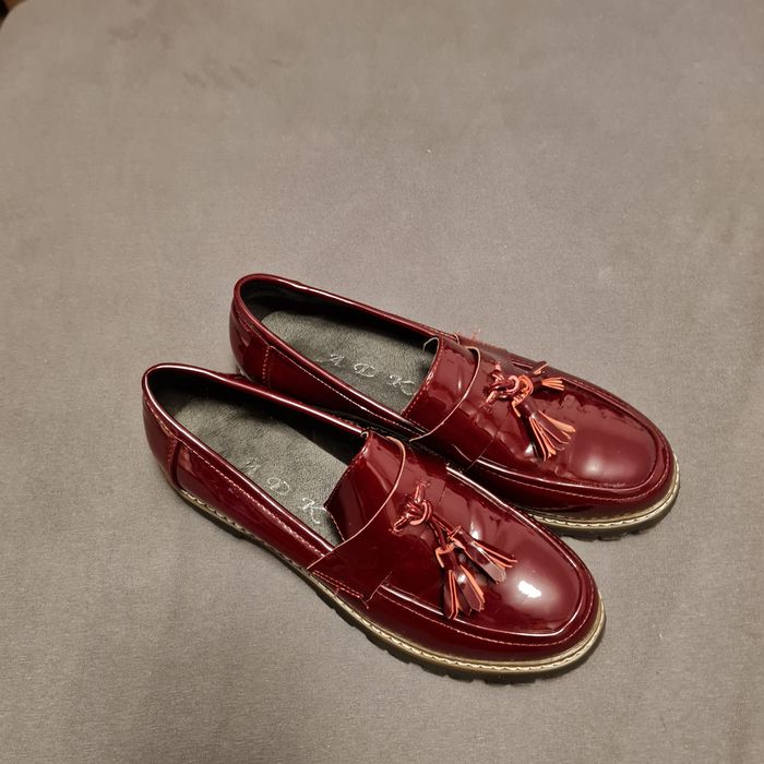 Vând pantofi mărimea 38