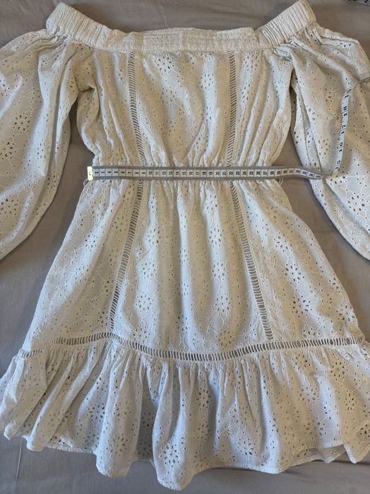 Много красива рокличка Karen Millen