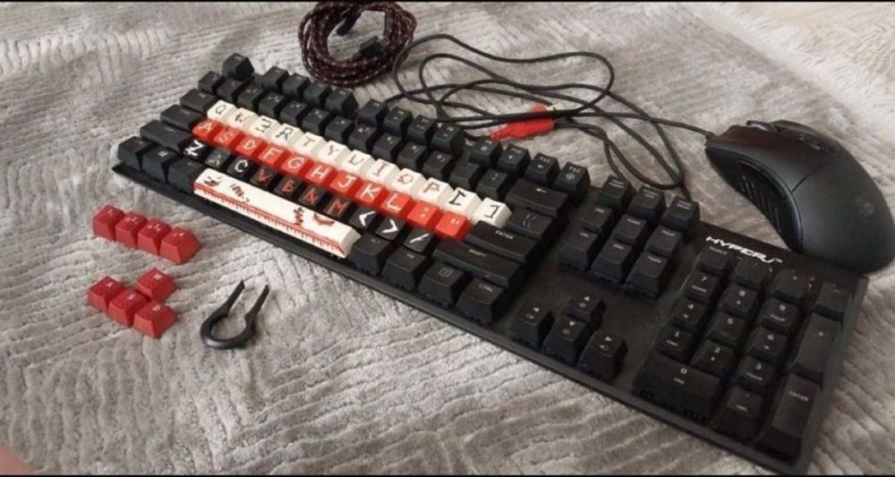 Продам клавиатуру  kingston hyperX alloy FPS