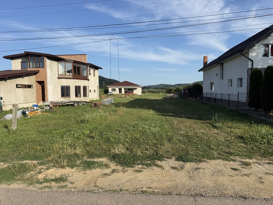 Teren intravilan de vânzare – Strada Plopilor, Jibou (Sălaj)