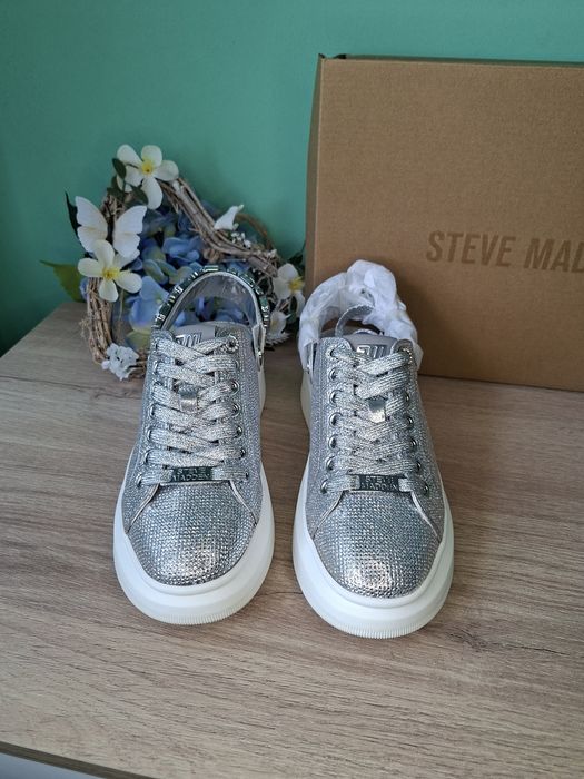 Оригинални маратонки Steve Madden