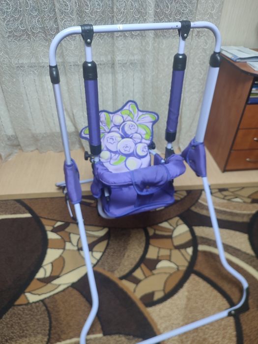 Качеля детская комнатная
