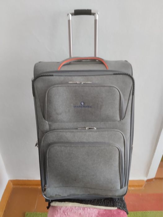 Сумка чемодан 15 000 тг