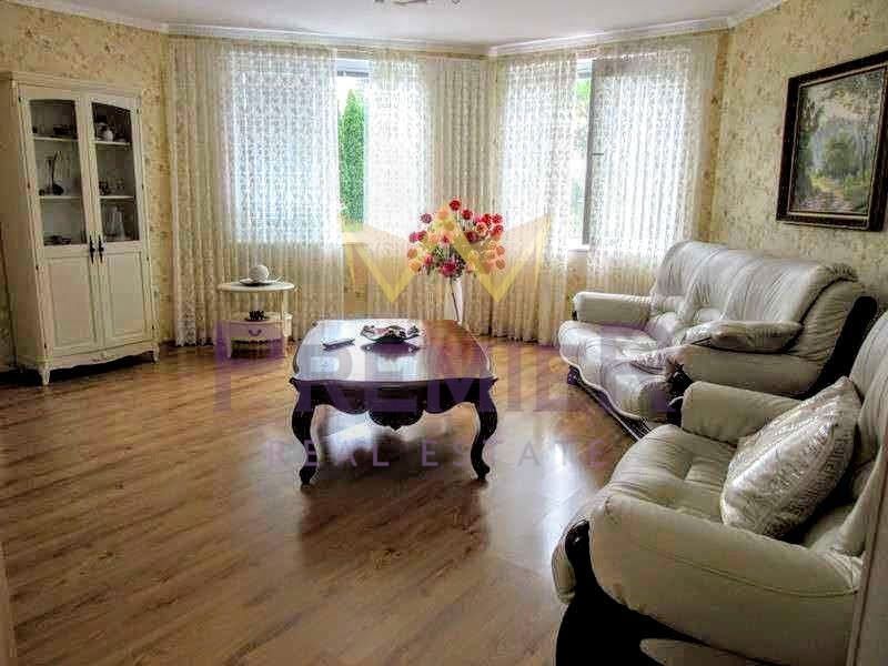 Продава се Къща в с. Осеново, Област Варна - 234 кв.м за 1347 €/кв.м - Снимка #9