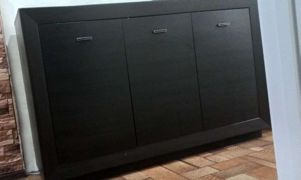 Продам комод цвет венги