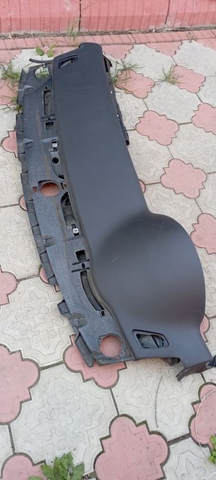 панель  консоль торпеда   на ауди А8д3