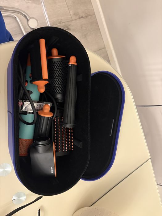 Dyson Airwrap HS08