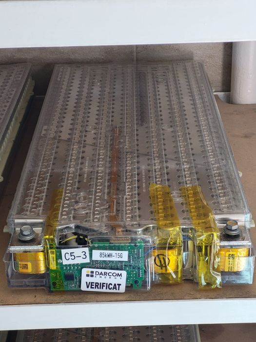Vând baterie 100kw