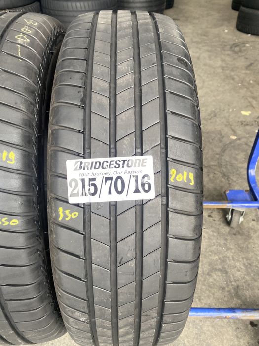 215/70/16 Bridgestone Vara