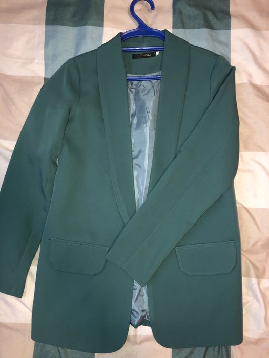 Тройка кастюм шим тез ва арзон сотилади.