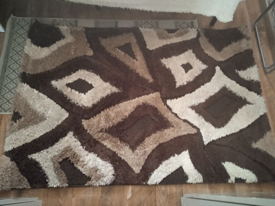 Продам ковер пушистый