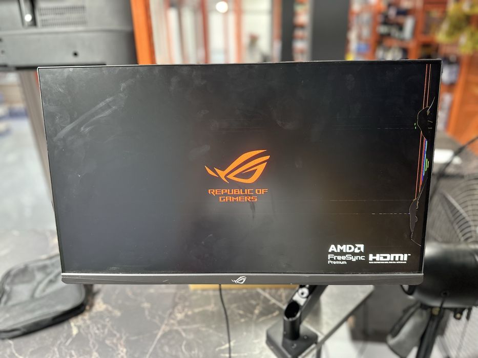 Asus strix 380герц в подарок кранштеин