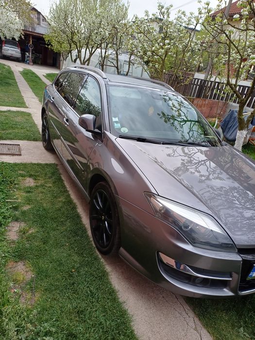 Renault Laguna an 2011 2.0dci 150CP