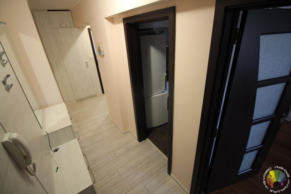 Дава се под наем Двустаен апартамент в Бургас, Славейков - 76 кв.м за 408 € - Снимка #8