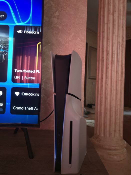 Ps 5 slim 1tb prodam ,торг есть!