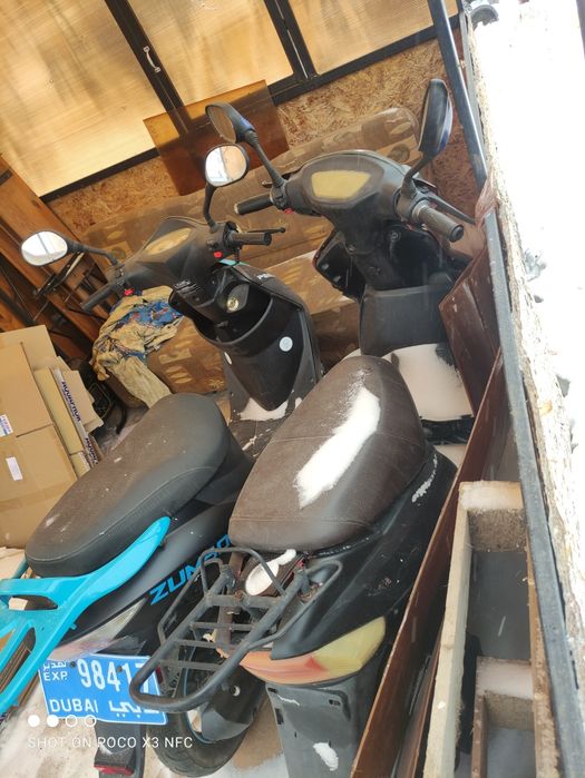 Продам  скутер за 100000