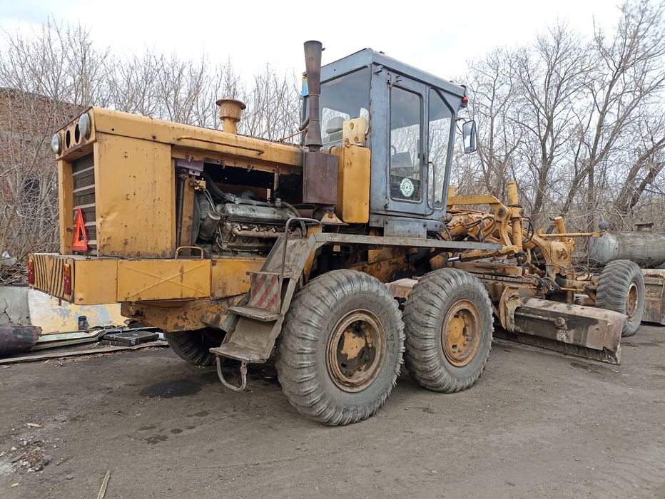 Продам Автогрейдер дз-98