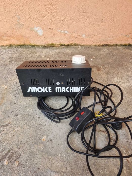 Masina de fum cu telecomanda