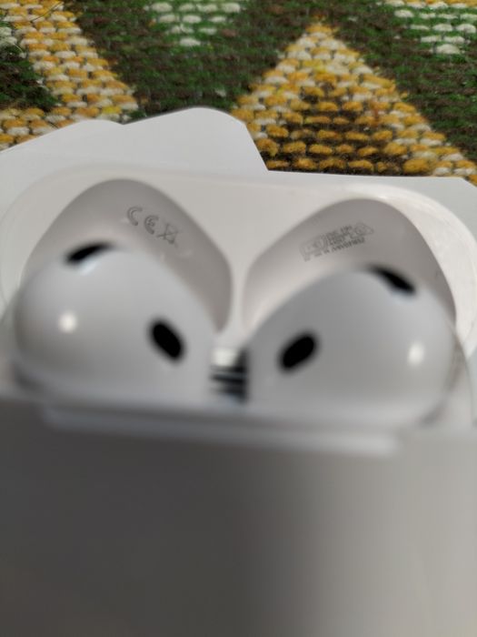 Căști Apple Airpods 4 ANC, model 2024